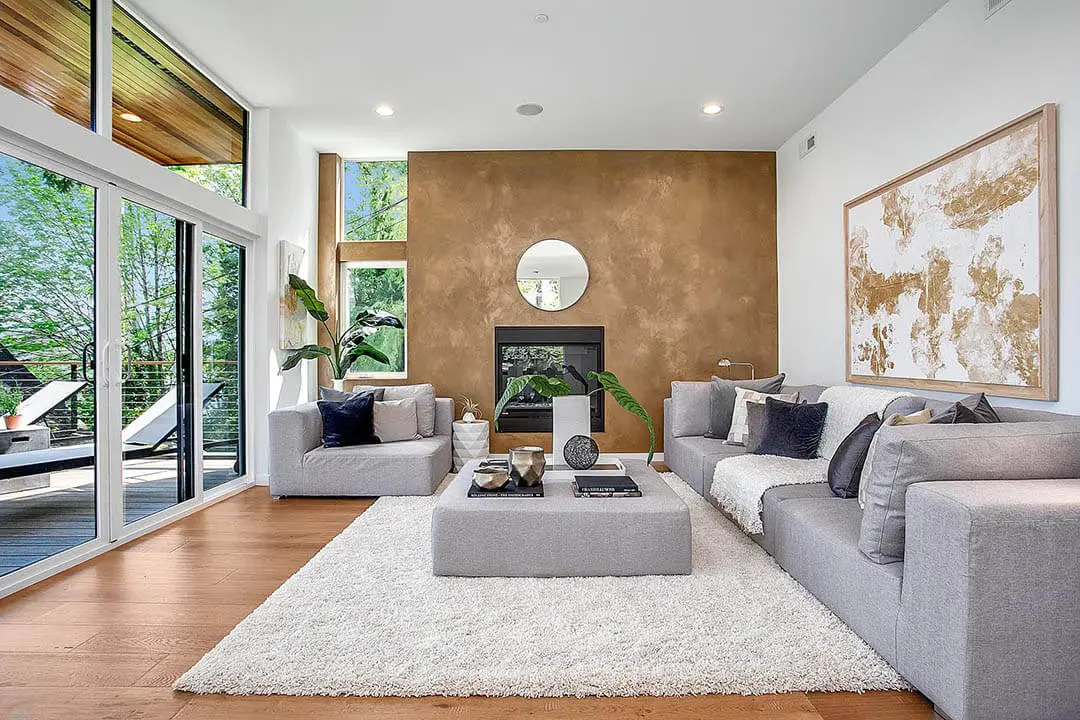 Livingroom with grey couch